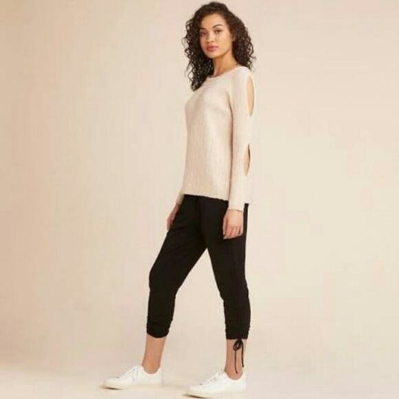 BB DAKOTA Underneath It All Sweater Cream NWT M - Picture 2 of 9